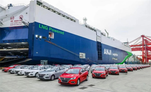 汽車強(qiáng)國路上，步履不停的上汽