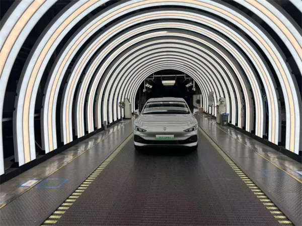 靜水流深，讀懂上汽的“不響”