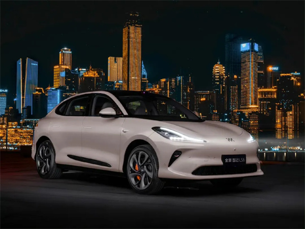 誰(shuí)在黃金海岸，誰(shuí)在烽煙彼岸