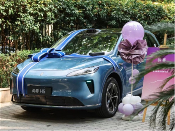 厚積成勢(shì)，蓄力“上新”，解構(gòu)上汽銷量九連漲背后的競(jìng)爭(zhēng)新優(yōu)勢(shì)