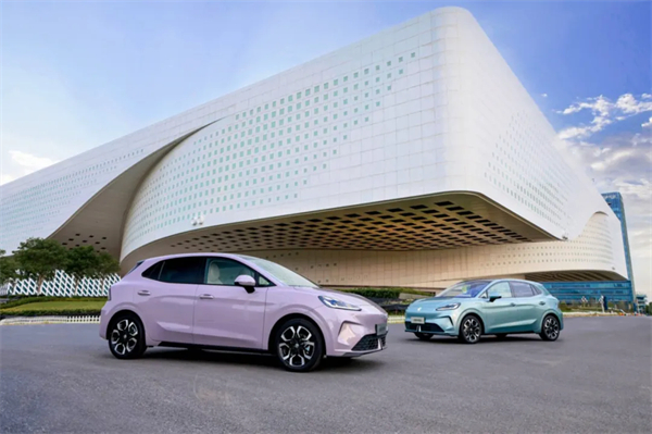 技術(shù)破局、全球突圍！上汽以改革深功鑄就“九連漲”硬核答卷