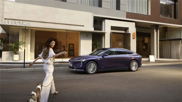 技術(shù)破局、全球突圍！上汽以改革深功鑄就“九連漲”硬核答卷