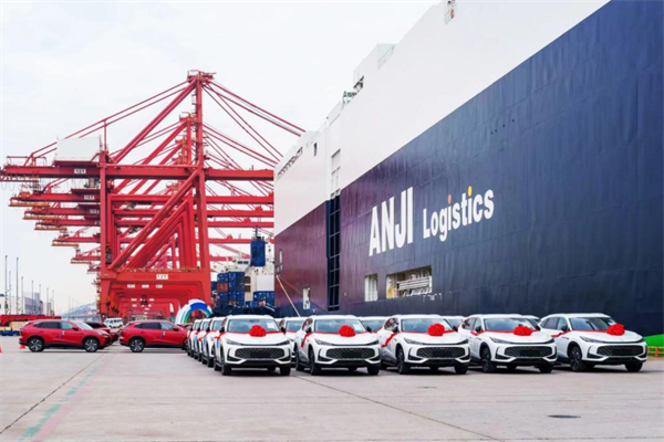 爆款產(chǎn)品不斷：上汽集團，長期主義不是“慢”