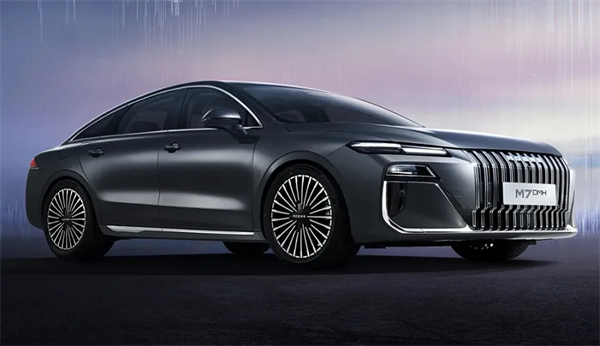 剛過去的一個月 上汽啟幕了一場聲勢浩大的產(chǎn)品和技術(shù)的密集發(fā)布