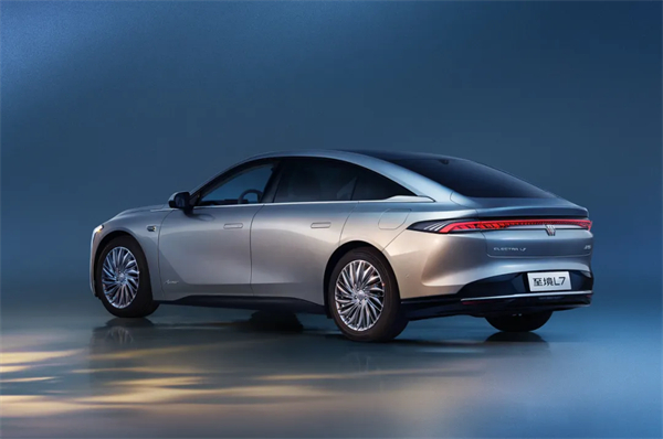 16.99萬(wàn)起的別克至境L7，B級(jí)車的局，還得別克來(lái)破！