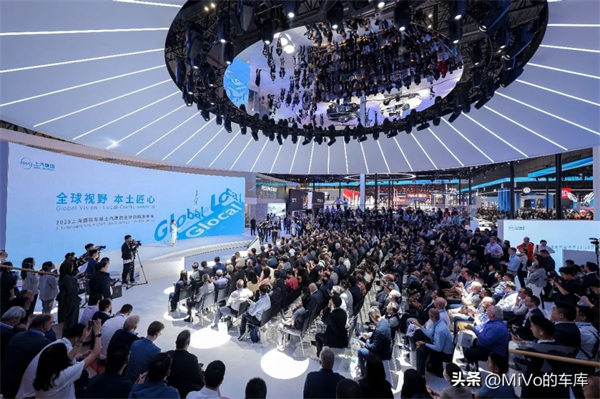 上汽破殼重生，一路向“新”而行