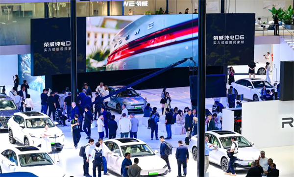 不止突破當(dāng)下，上汽聚焦下一個(gè)增長引擎