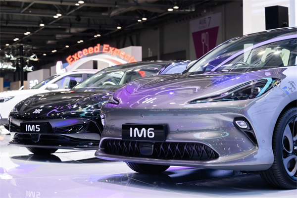 上汽智電軍團(tuán)亮相2025香港車(chē)博會(huì)，加速全球化戰(zhàn)略布局