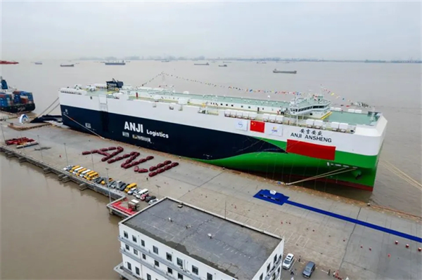 順時(shí)而動(dòng) 應(yīng)勢(shì)而為，一個(gè)新的上汽集團(tuán)正駛向未來(lái)