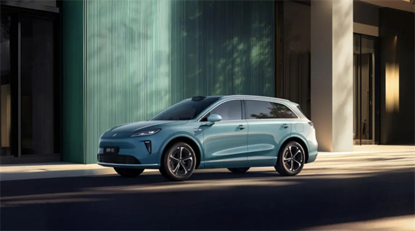 上汽七連漲背后，一場關(guān)于中國汽車變革的深度敘事