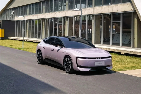 銷量七連漲，汽車工業(yè)轉(zhuǎn)型之“上汽范本”