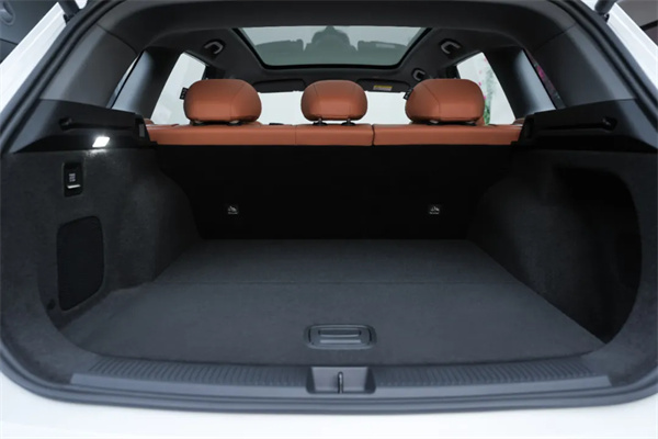 一步到位，16.98萬(wàn)元起，尚界H5公布預(yù)售價(jià)，金秋最熱新車(chē)來(lái)了！