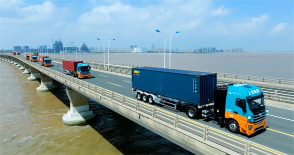 500 強(qiáng)實(shí)力再顯！上汽集團(tuán)迎 2025 下半場(chǎng)開(kāi)門(mén)紅：上汽 7 月份銷(xiāo)售整車(chē) 33.8 萬(wàn)輛 同比大增 34.2%