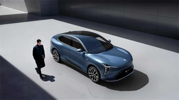 上汽，善下先手棋