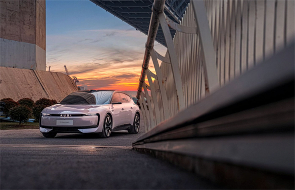 銷(xiāo)量逆勢(shì)八連漲，凈利暴增432%，上汽改革重塑見(jiàn)鋒芒