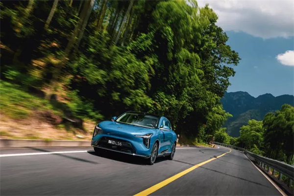 打破一切焦慮，新一代智己LS6的“爆款”含金量