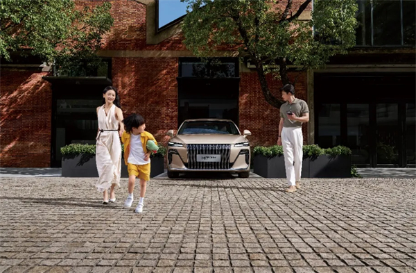 榮威M7 DMH：既要“大美好”，也要“真智能”