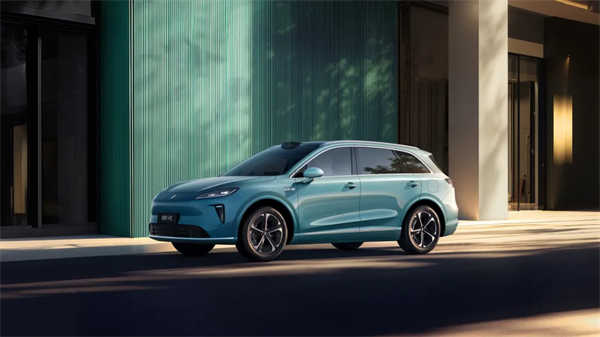 上汽集團(tuán)金九放大招 數(shù)款新車(chē)鎖定全年“好收成”