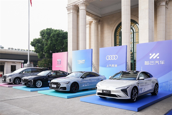 外引華為，內(nèi)聚五指，上汽的強韌之戰(zhàn)