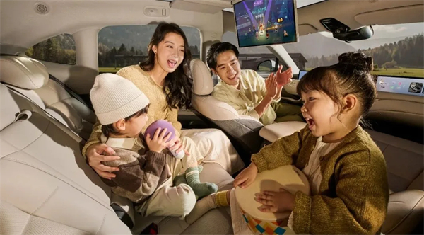 升艙不加價！“滿配SUV”全新智己LS6劇院版上市，權益價21.99萬~28.29萬元