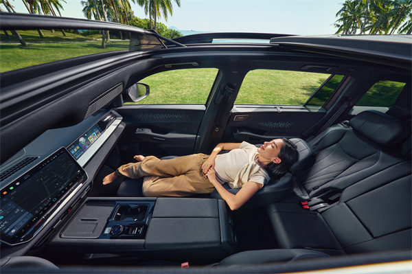 途昂 Pro 一口價(jià)26.99萬(wàn)元起！搭載第五代EA888發(fā)動(dòng)機(jī)，開啟全境旅程