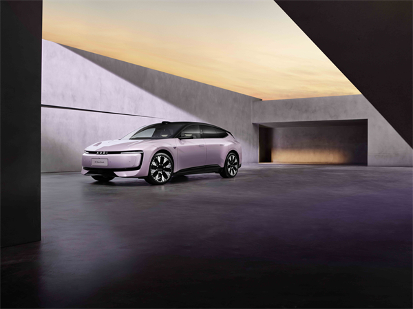 “懂車更懂你”的上汽 整體亮相2025上海國際車展