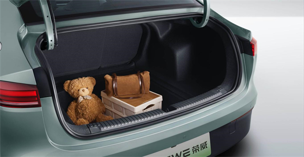 7.98萬起！榮威純電D6上市，A+級市場迎來“價值王者”