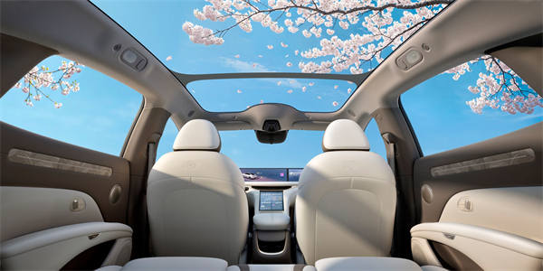 全新智己L6震撼上市，權(quán)益價20.49萬~26.49萬