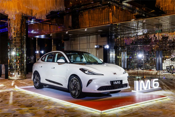 智己汽車重磅登陸香港市場，6系雙車同步上市