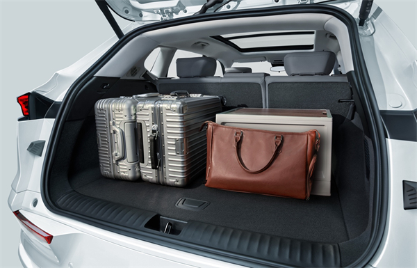 新別克純電E5煥新上市，一口價14.99萬元起