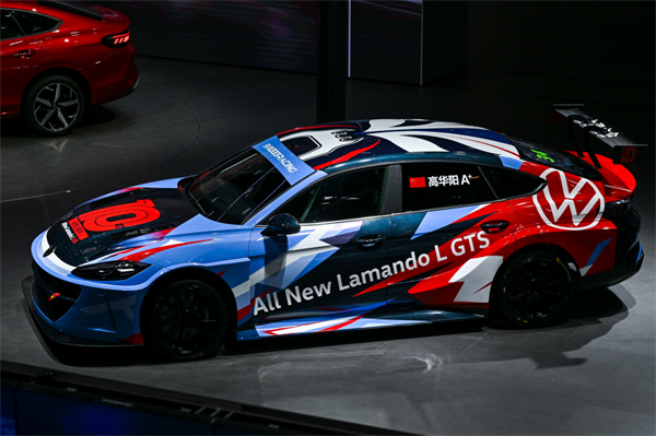 全新凌渡L 11.99萬元起正式上市 油車個(gè)性化之選來了！