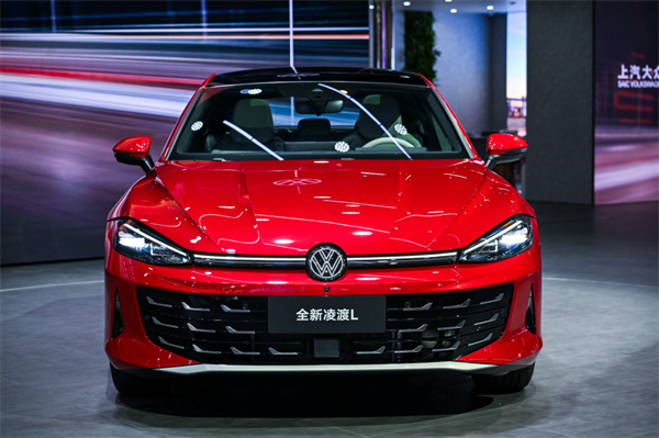 全新凌渡L 11.99萬元起正式上市 油車個(gè)性化之選來了！