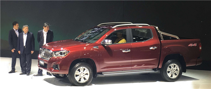 未來已在，上汽集團(tuán)首款皮卡產(chǎn)品T60亮相廣州車展，“國際范兒”引無數(shù)回眸