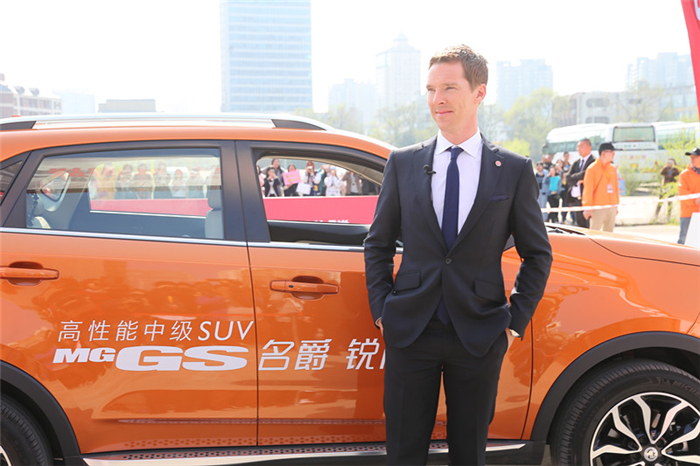 “卷福”首訪中國(guó)，成功挑戰(zhàn)名爵銳騰“8秒破百”