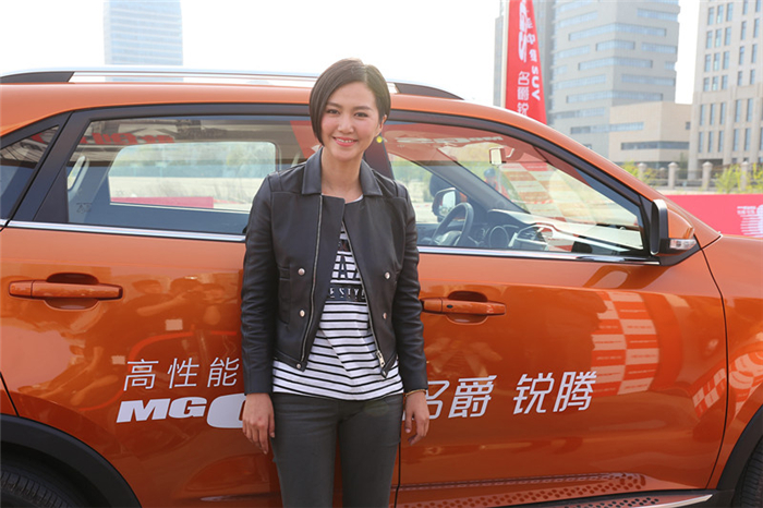 “卷福”首訪中國(guó)，成功挑戰(zhàn)名爵銳騰“8秒破百”