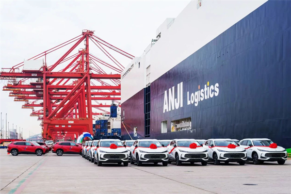 技術(shù)產(chǎn)品雙線齊進(jìn)，上汽集團(tuán)深化改革路徑清晰，成色十足