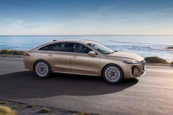 萬(wàn)馬奔騰迎春來(lái)：上汽2025的體系破局與價(jià)值重估