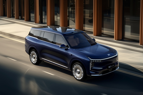 萬(wàn)馬奔騰迎春來(lái)：上汽2025的體系破局與價(jià)值重估