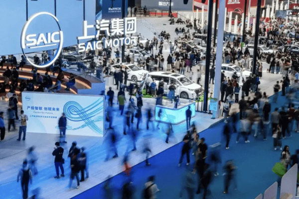 從黃浦江到全世界：上汽如何承載一座城的全球雄心？