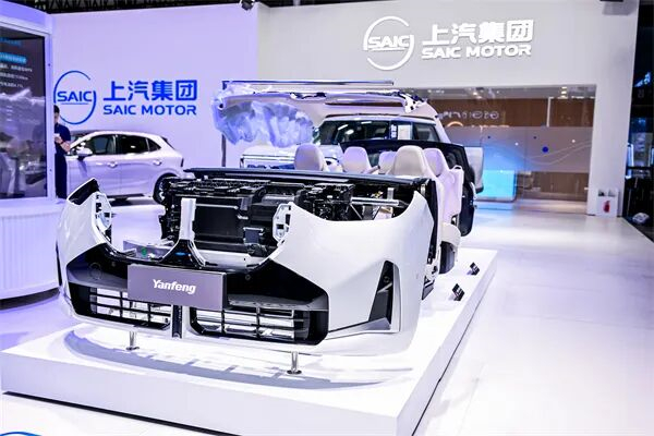 萬(wàn)馬奔騰迎春來(lái)：上汽2025的體系破局與價(jià)值重估