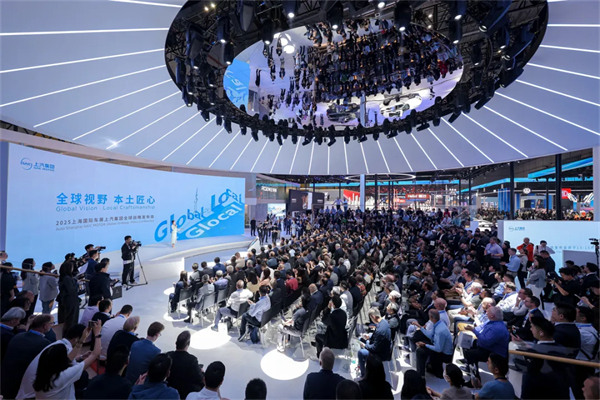 破局而立，馭勢(shì)而行：上汽2025答卷里的中國(guó)汽車(chē)“質(zhì)”與“智”