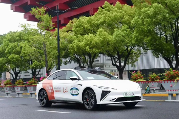 破浪2025：上汽利潤(rùn)、技術(shù)、出海三線狂飆，巨輪找到新航線