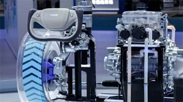 上汽集團(tuán)：技術(shù)向深潛，產(chǎn)品向盛開