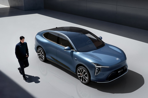 2025上汽集團(tuán)盤點(diǎn)：技術(shù)向上，發(fā)展向新