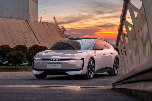 2025上汽集團(tuán)盤點(diǎn)：技術(shù)向上，發(fā)展向新