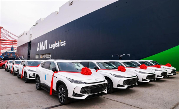 技術硬核 + 用戶暖心，上汽2026逆勢領跑迎開門紅，新產(chǎn)品再提速