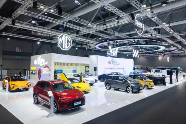 不破不立，硬核攻堅(jiān)：上汽用“真抓實(shí)干”跑出行業(yè)新速度