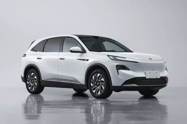 銷量穩(wěn)增，新品蓄力：上汽集團正駛上高質(zhì)量發(fā)展快車道